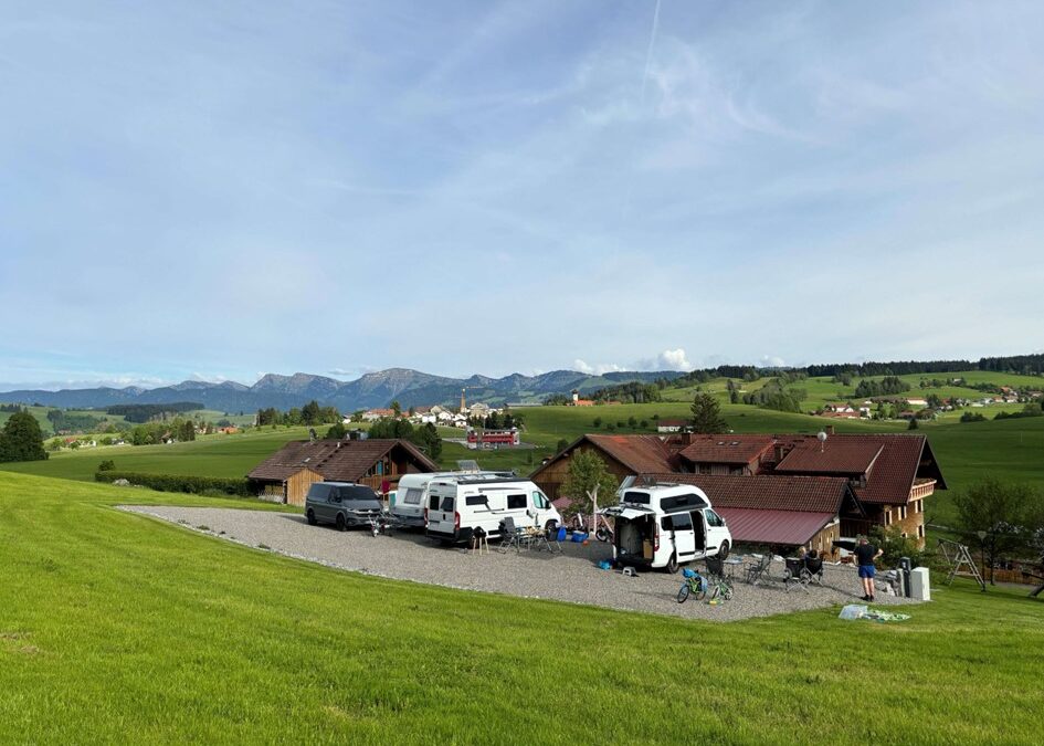 Ferien auf dem Bauernhof - Camping mit Bergblick Wiedemann Oberreute