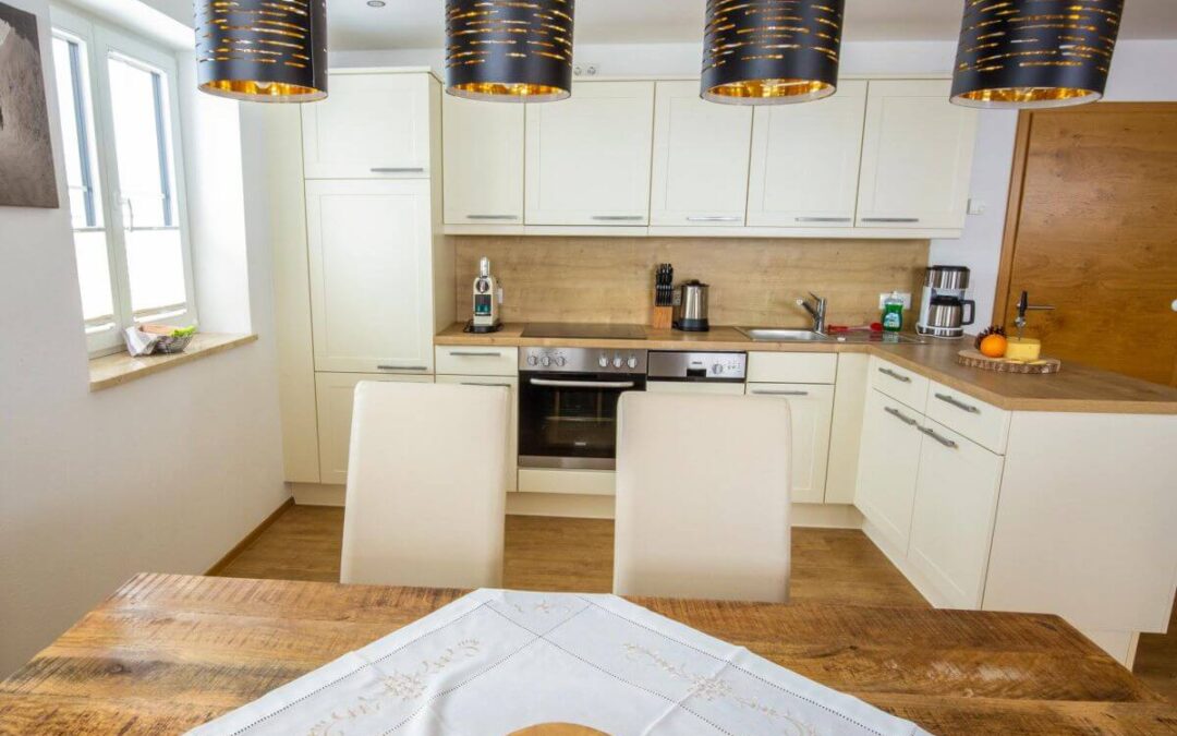 Ferienwohnung Whg. 2 - Landhaus Harmonie - Küche und Essbereich